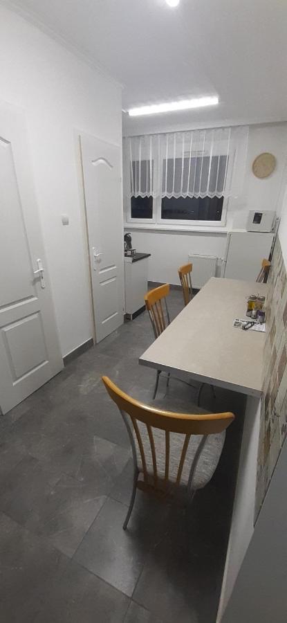 Panel Hause Kazincbarcika Apartment Luaran gambar